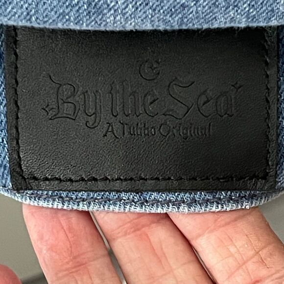 The Tubbo Moment by the sea  Sherpa Collar Back Graphics Sun  Moon Waves  VTG - Picture 7 of 14